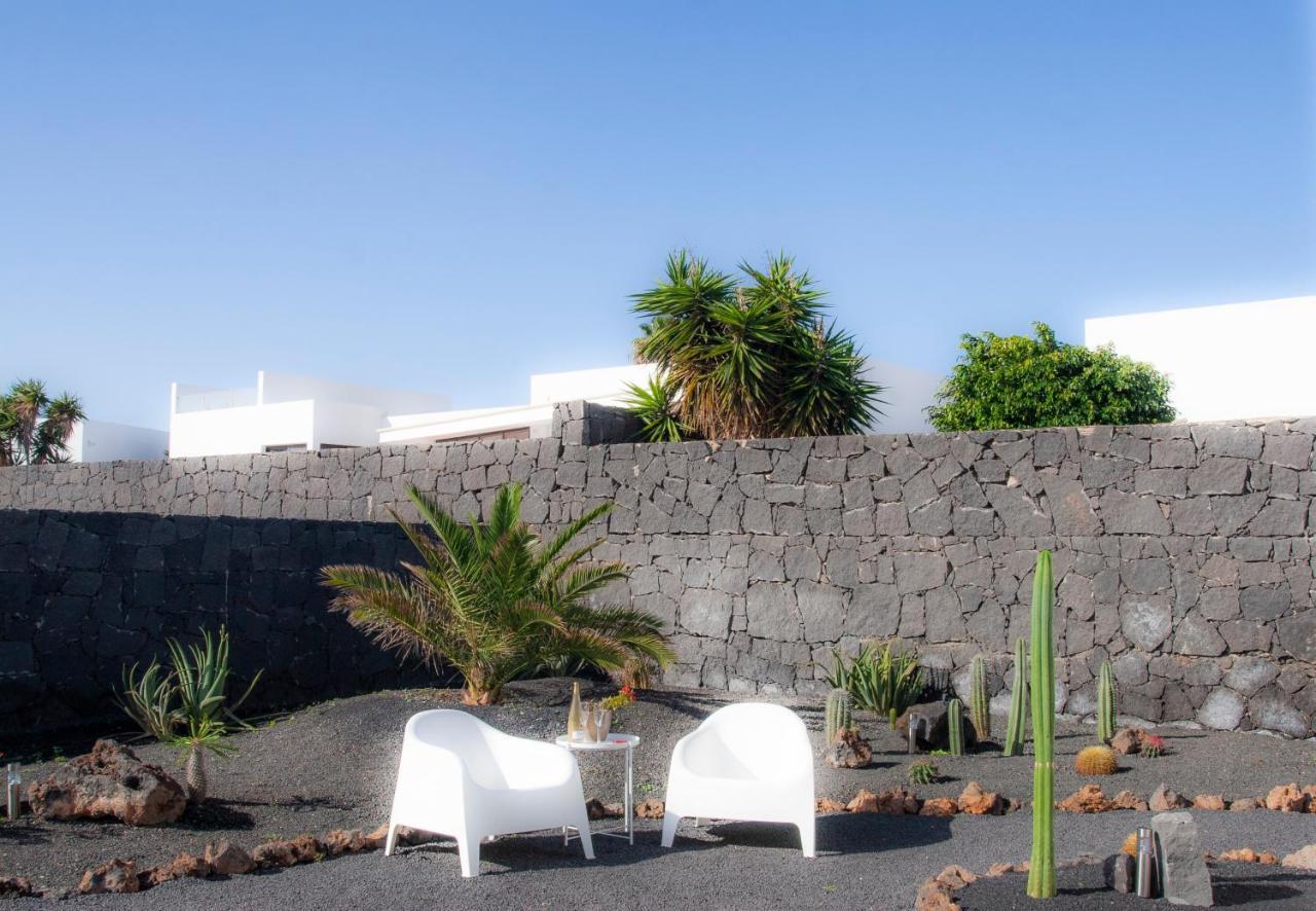 El Jardin De Juanita - Rooms Playa Blanca Dış mekan fotoğraf